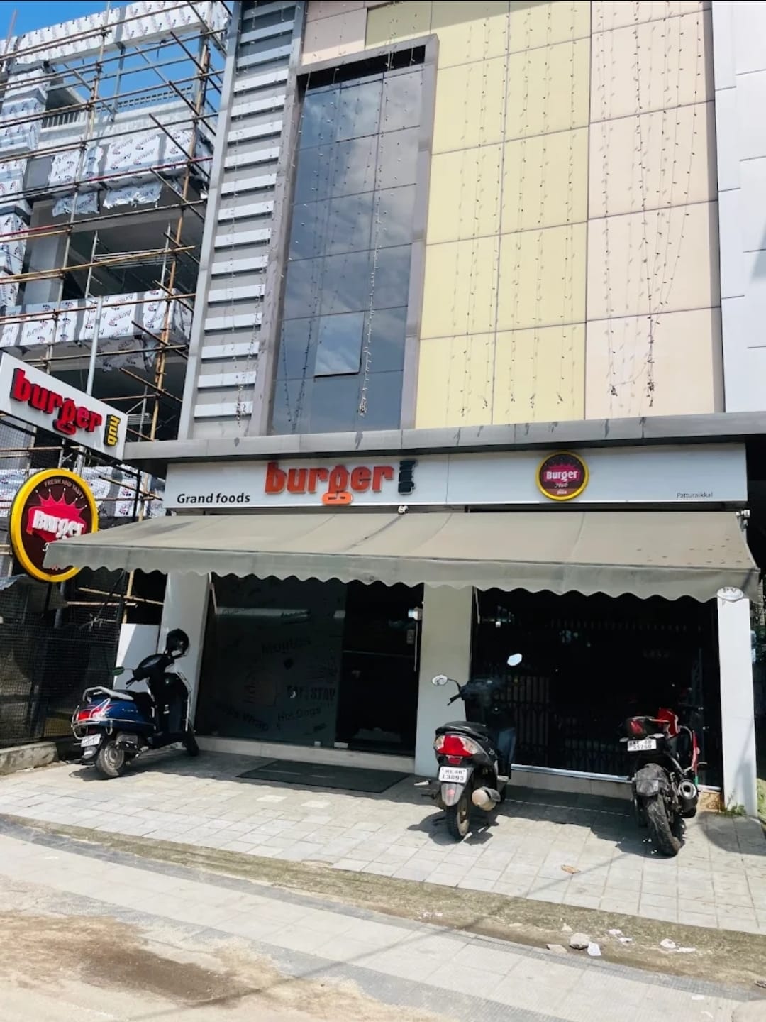 Burger Hub Patturaikkal